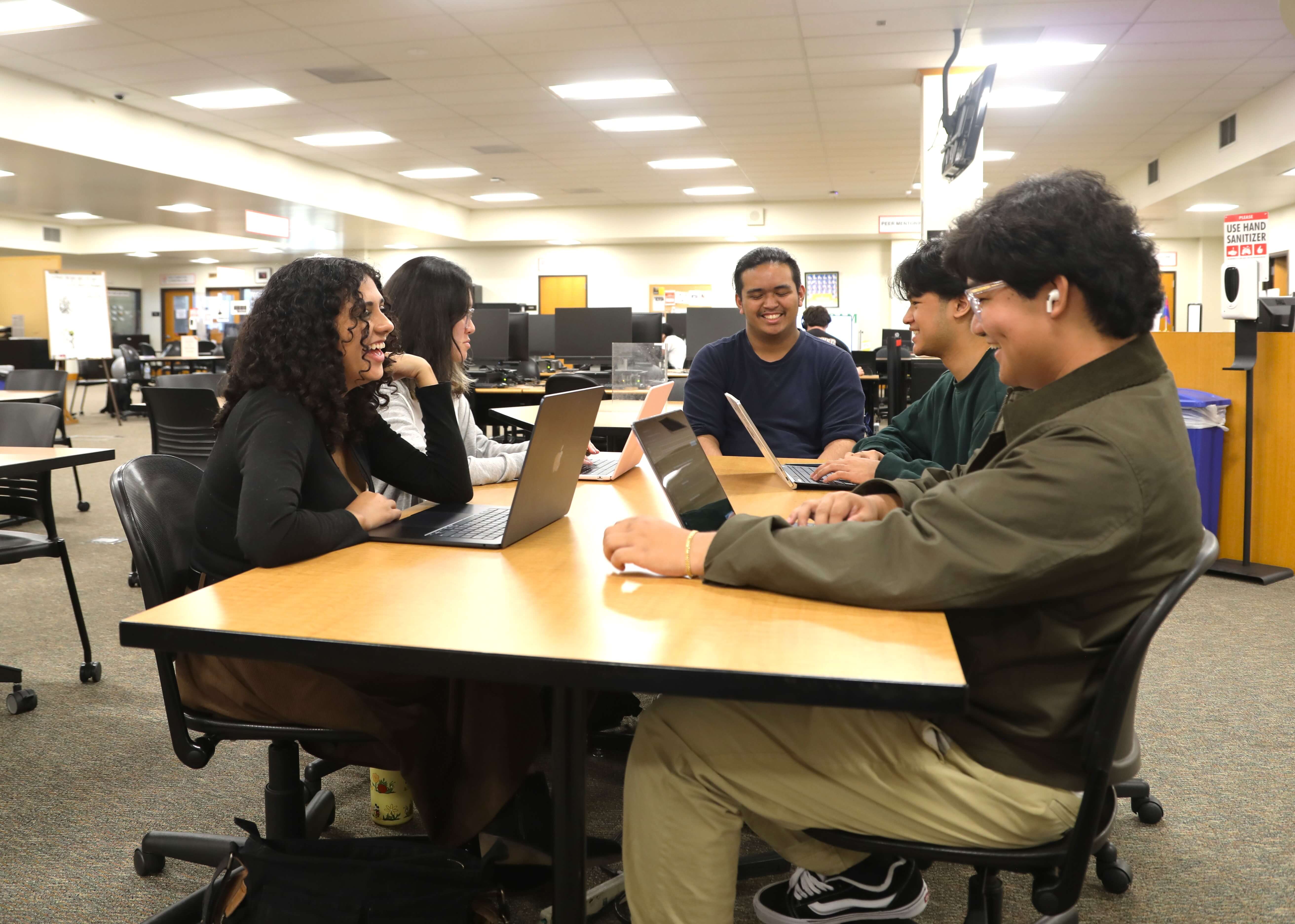 students using the computers at Learning Center